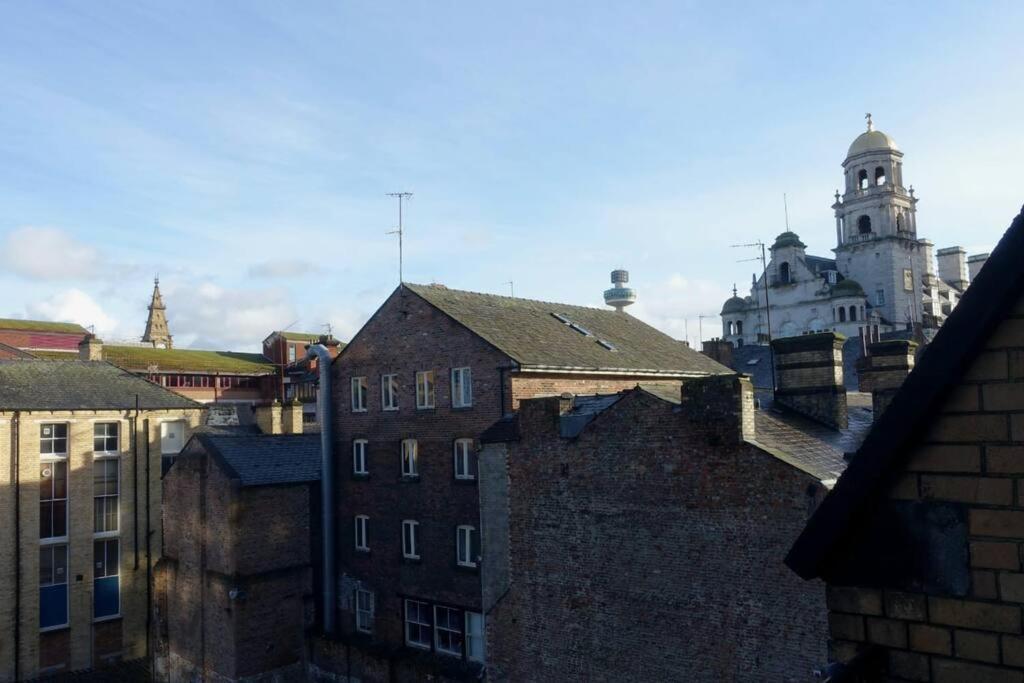 Stylish City-Centre Apartment With Balcony Liverpool Dış mekan fotoğraf