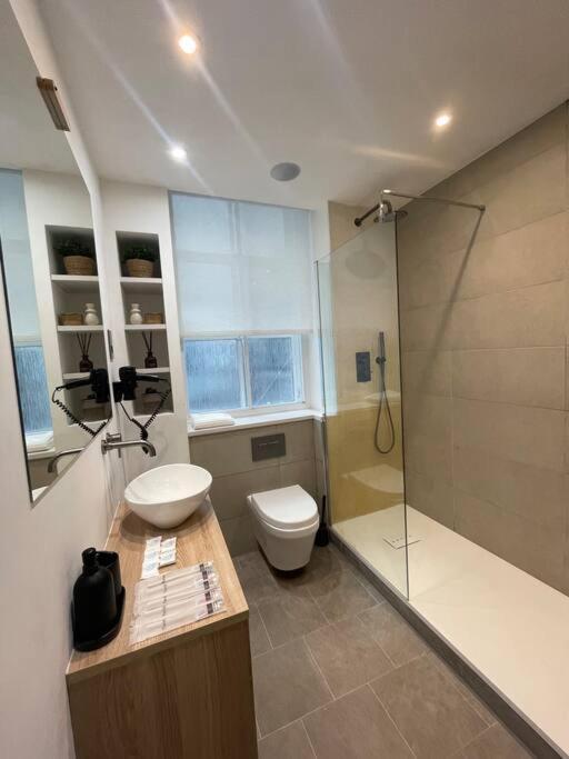 Stylish City-Centre Apartment With Balcony Liverpool Dış mekan fotoğraf