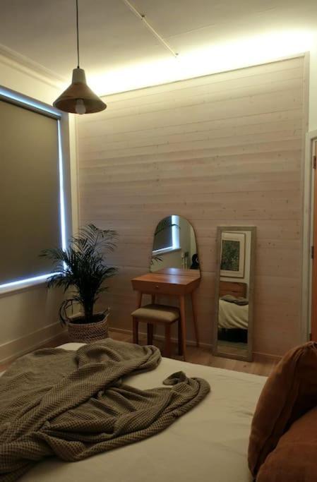 Stylish City-Centre Apartment With Balcony Liverpool Dış mekan fotoğraf